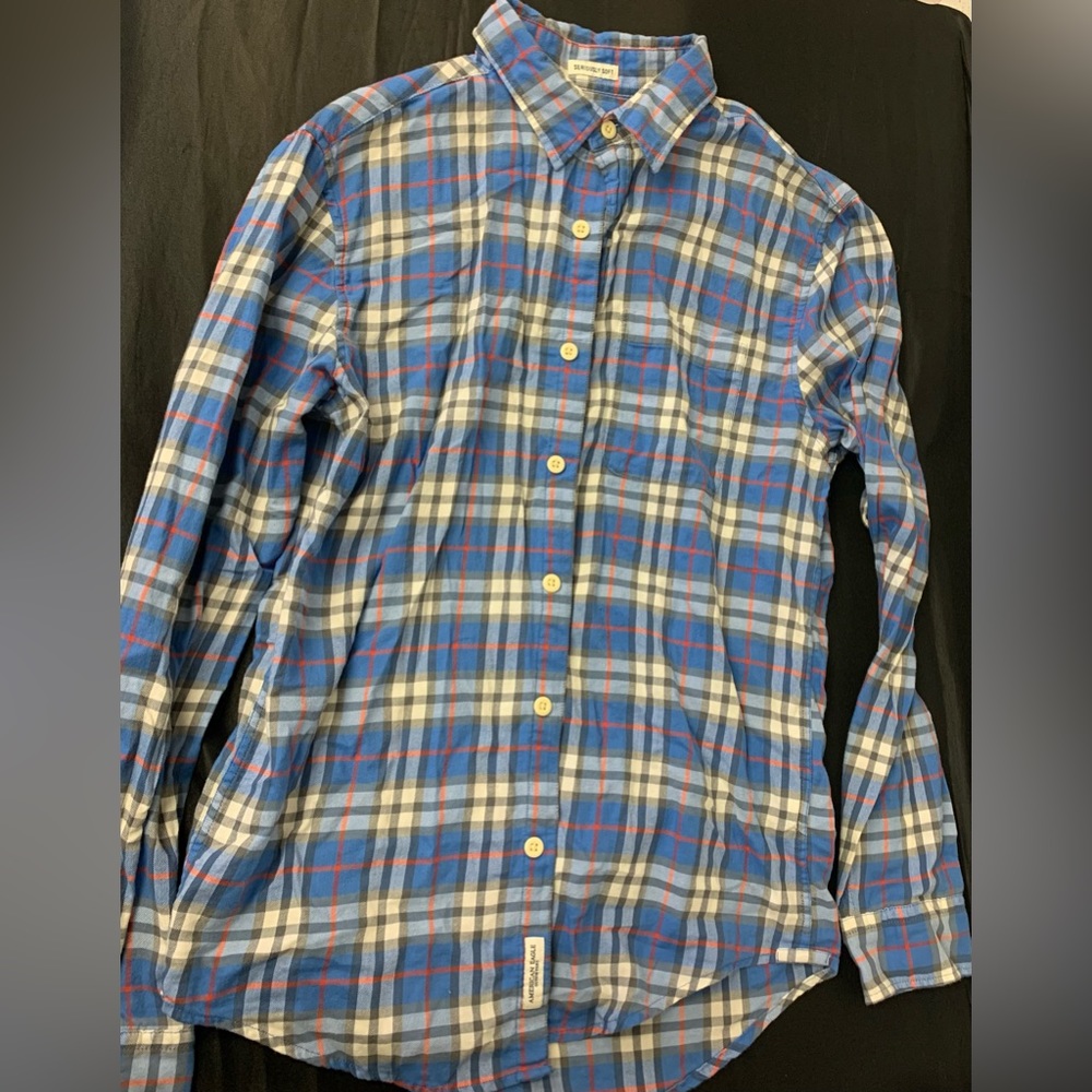 American Eagle Outfitters (seriously soft) dress shirt worn once. Size small